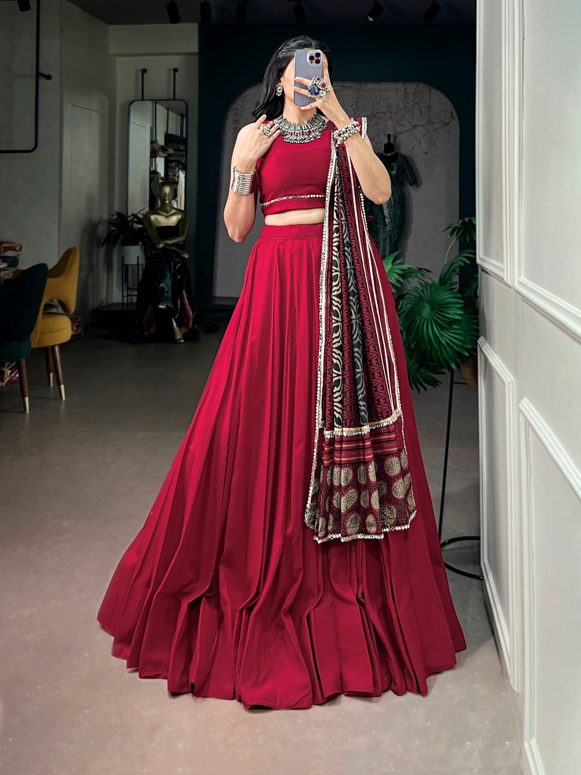 Elegant Rayon Lehenga Choli Set with Mirror Lace Work