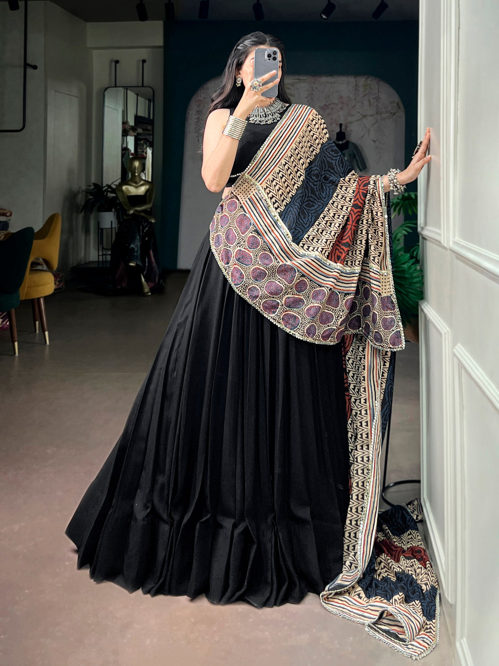 Elegant Rayon Lehenga Choli Set with Mirror Lace Work