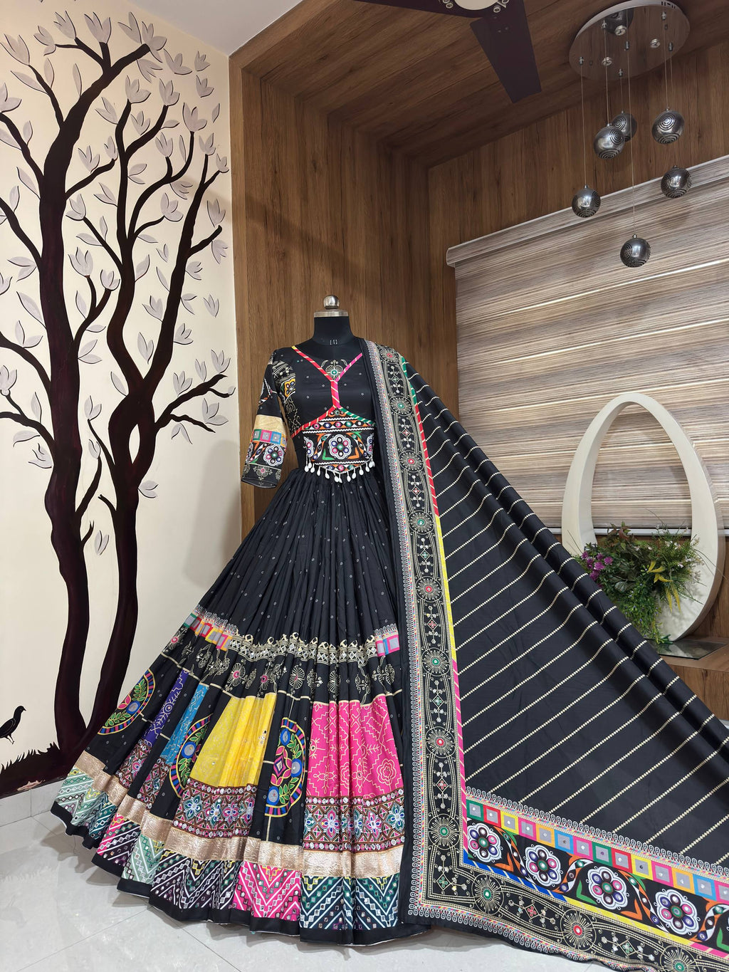 Kaali Raas Mirror Work & Kodi Lace Chaniya Choli in Muslin Cotton