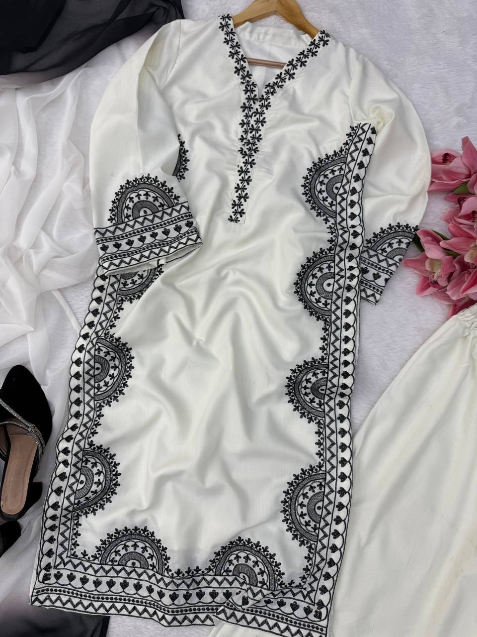 Designer Biscuit Slub Straight Fit Kurta Set with Thread Embroidery