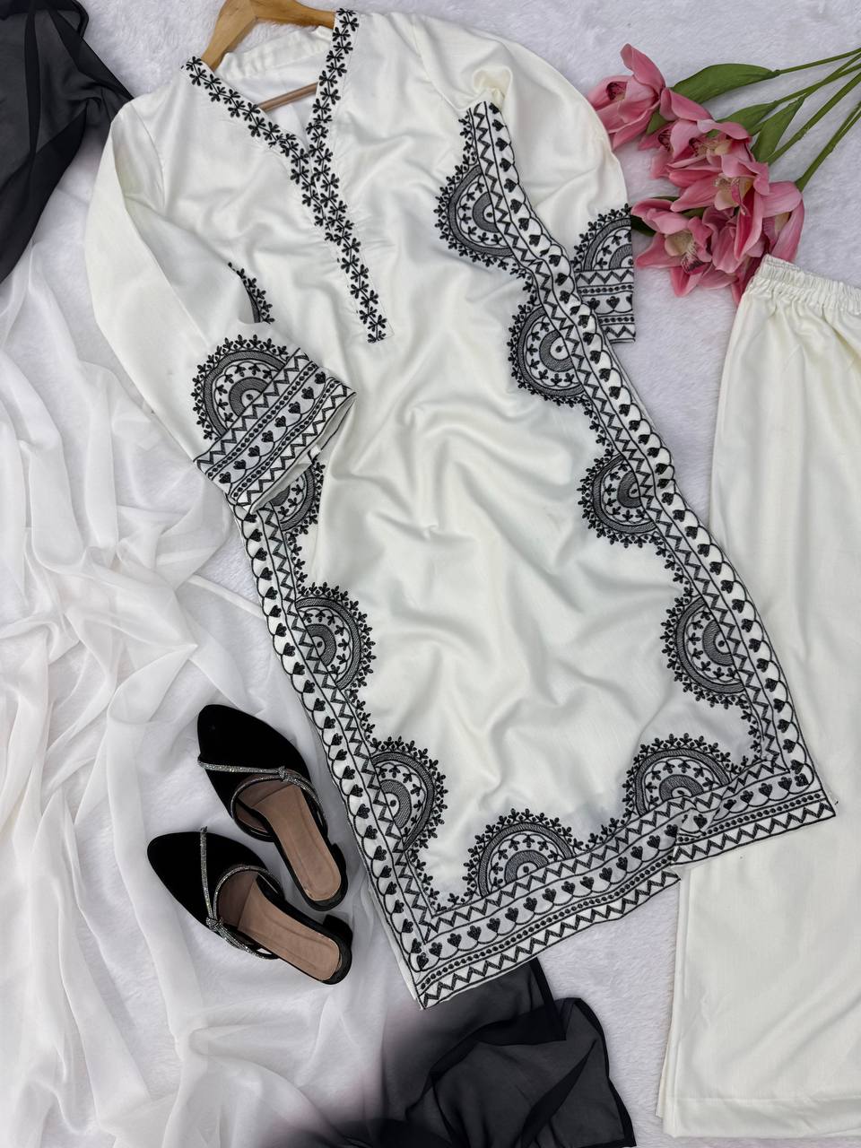 Designer Biscuit Slub Straight Fit Kurta Set with Thread Embroidery