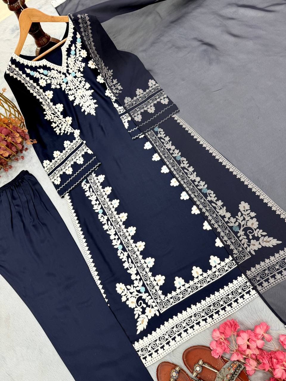 Aafreen Satin Rayon Embroidered Oversized Kaftan Set