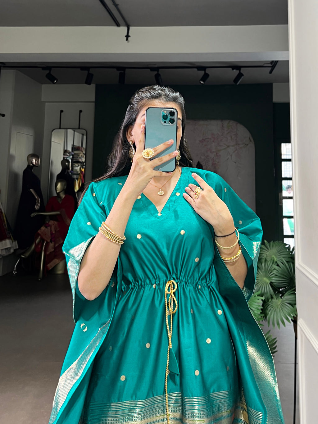 Vaidehi Jacquard Paithani Zari Weaving Kaftan