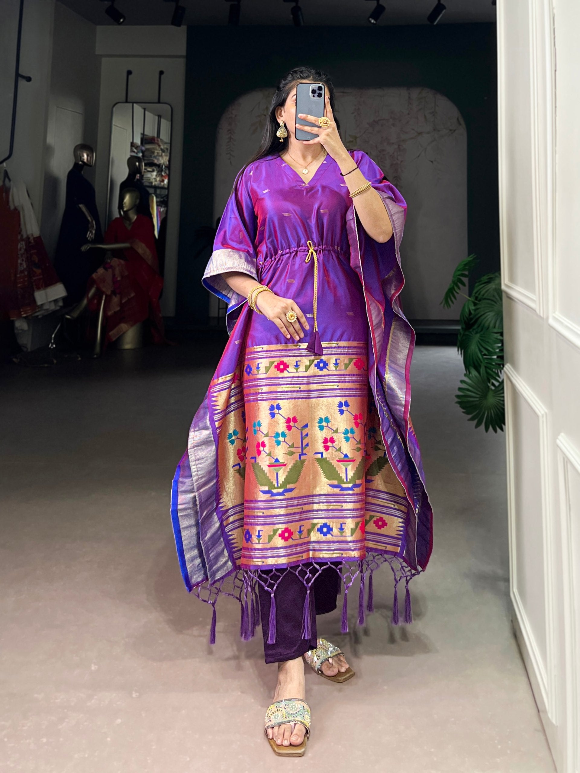 Vaidehi Jacquard Paithani Zari Weaving Kaftan
