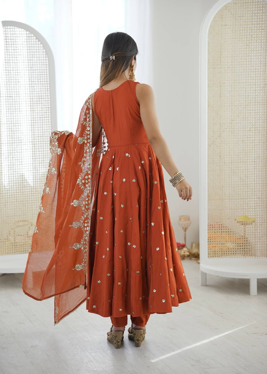 Mahveen Noor Premium Sleeveless Anarkali Gown with Chanderi Silk Dupatta