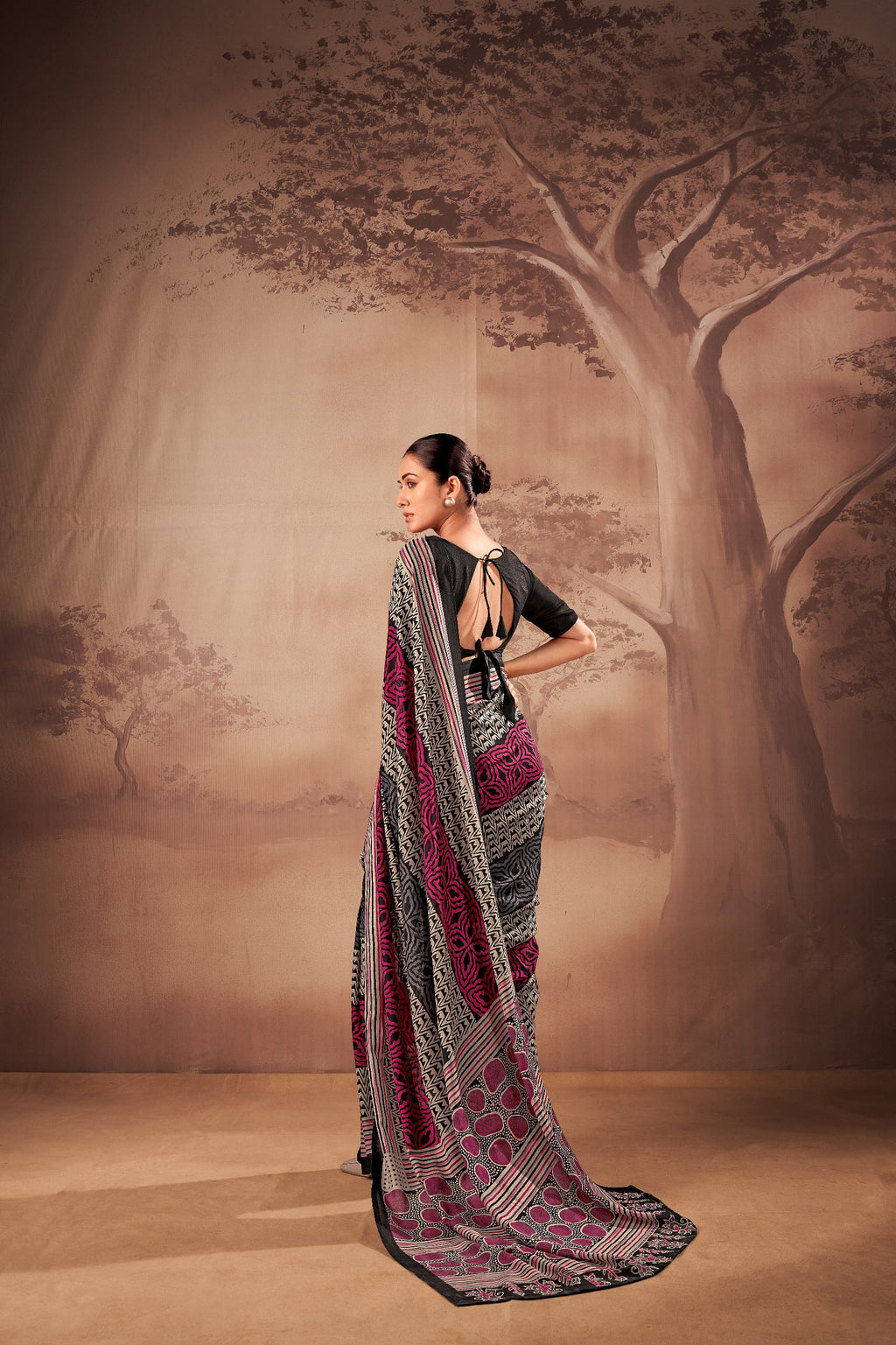 Aarini Poly Mal Cotton Printed Saree with Stitched Blouse
