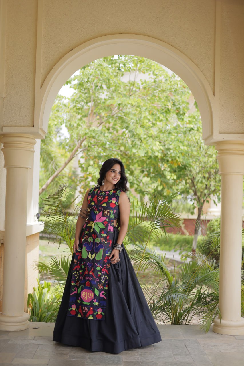 Zariya White Black Gamthi Thread Embroidered Navratri Lehenga Set