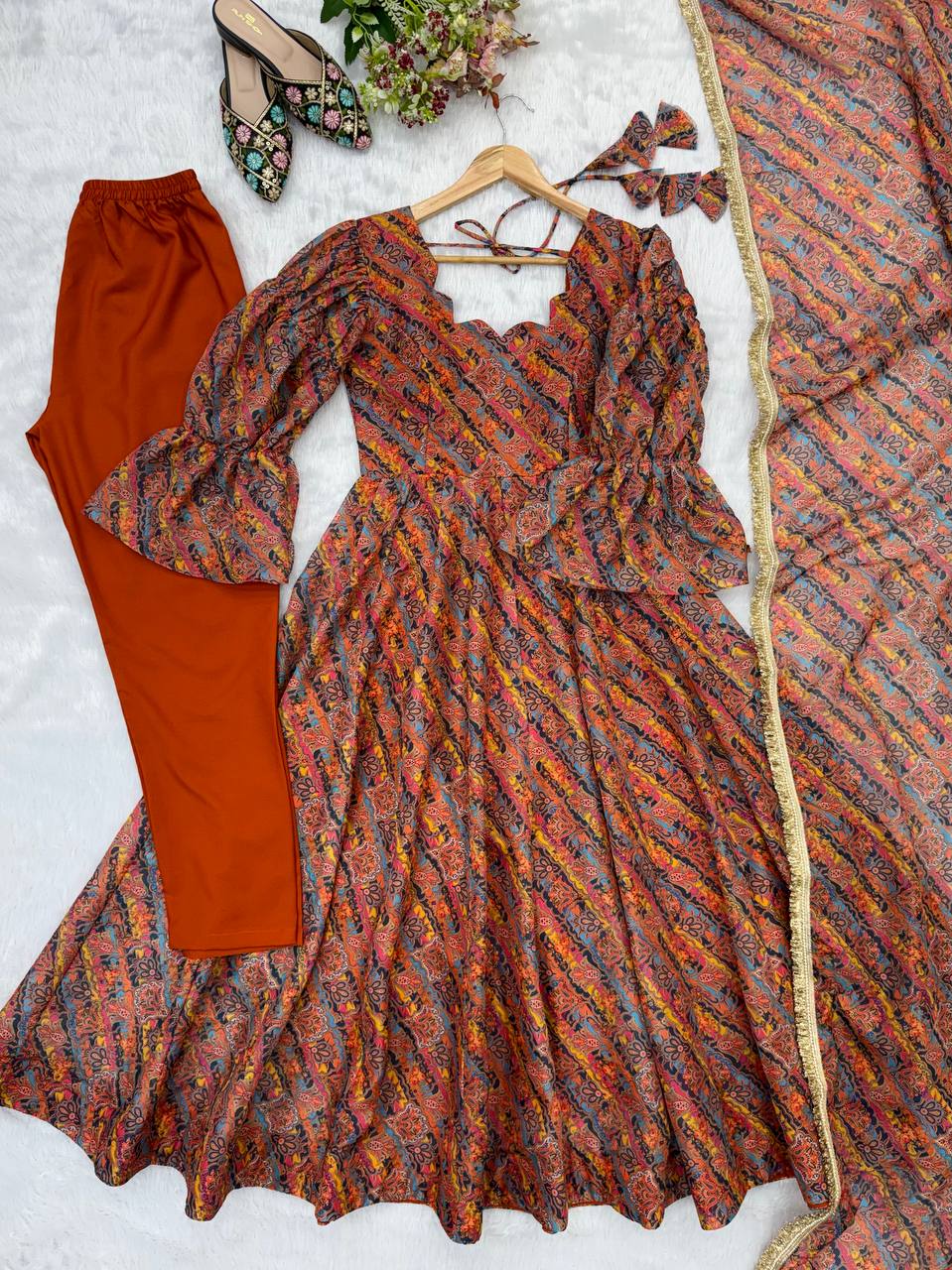 Zariya Tebi Organza Anarkali with Pant & Golden Lace Dupatta