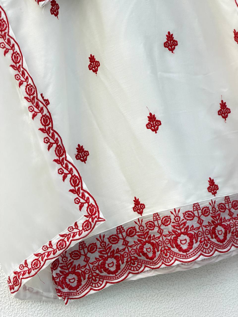 Elegant Ethnic Rayon Cotton Thread Work Suit Set