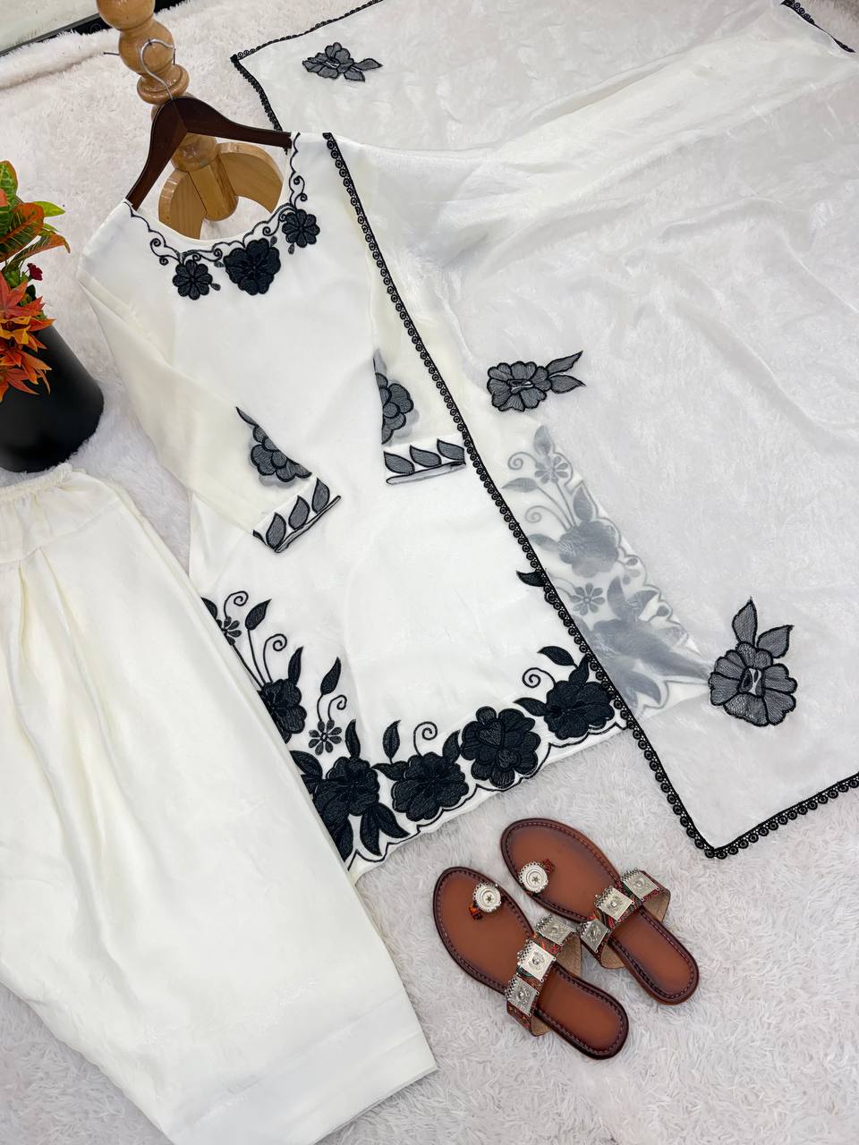 Premium Fendy Silk Embroidered Farshi Pant Suit with Lace Dupatta