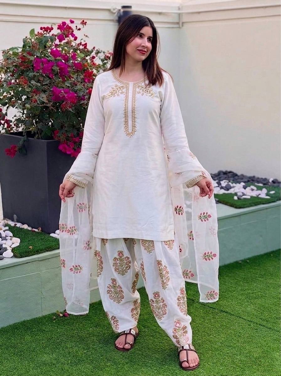 Heavy Crepe Silk Farshi Suit with Multy Thread Sequence Work
