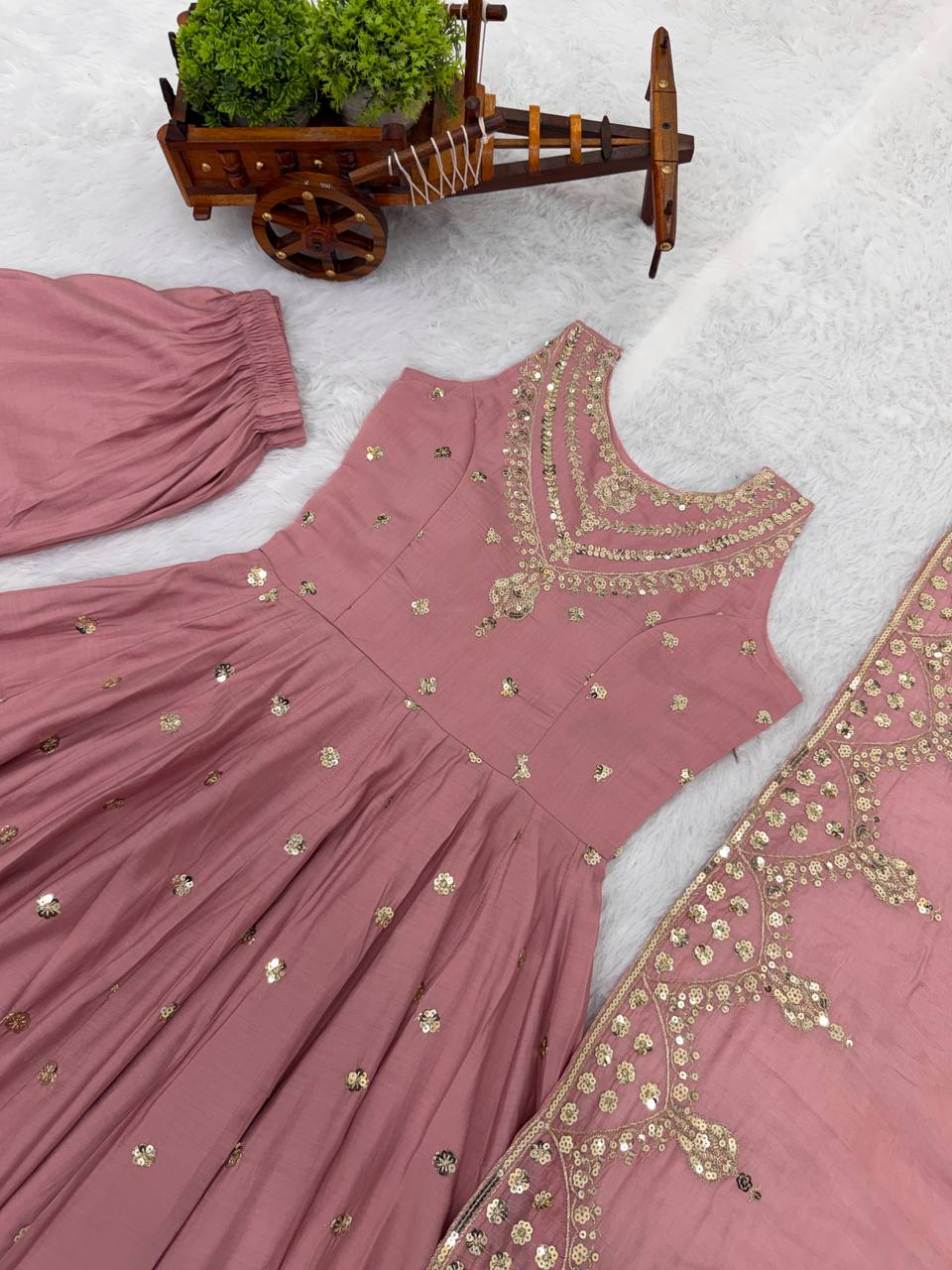Mahveen Noor Premium Sleeveless Anarkali Gown with Chanderi Silk Dupatta