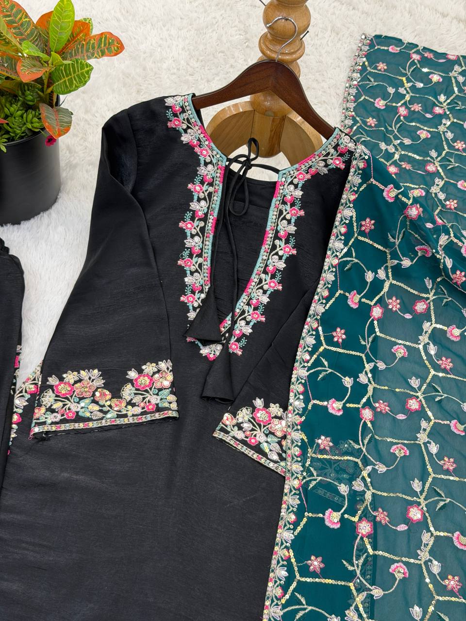Luxury Embroidered Roman Silk Suit