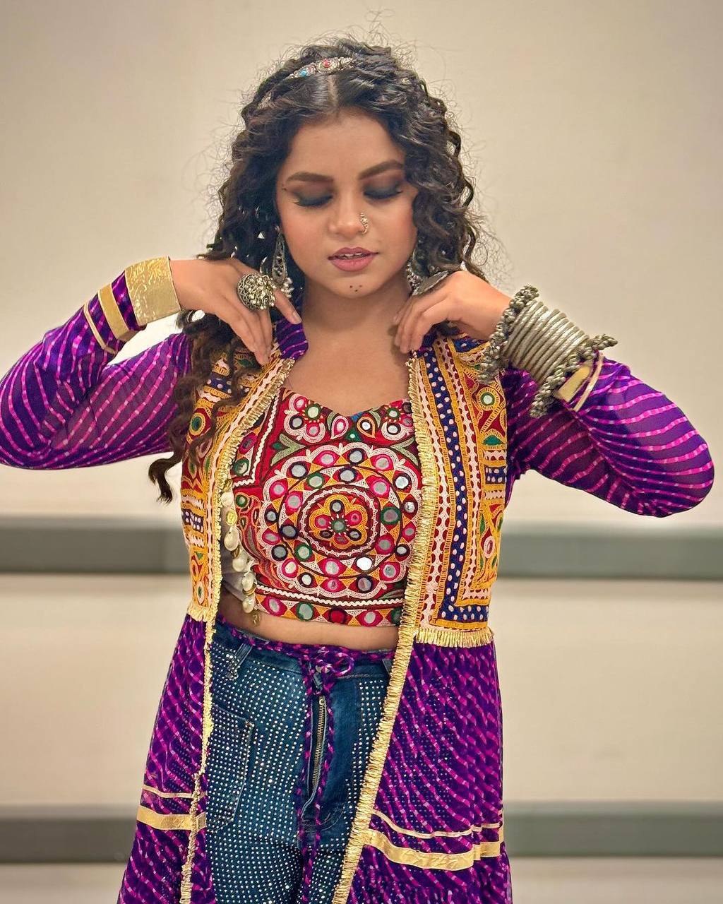 Navyra Bandhani Print Faux Georgette Navratri Shrug with Embroidered Blouse Set