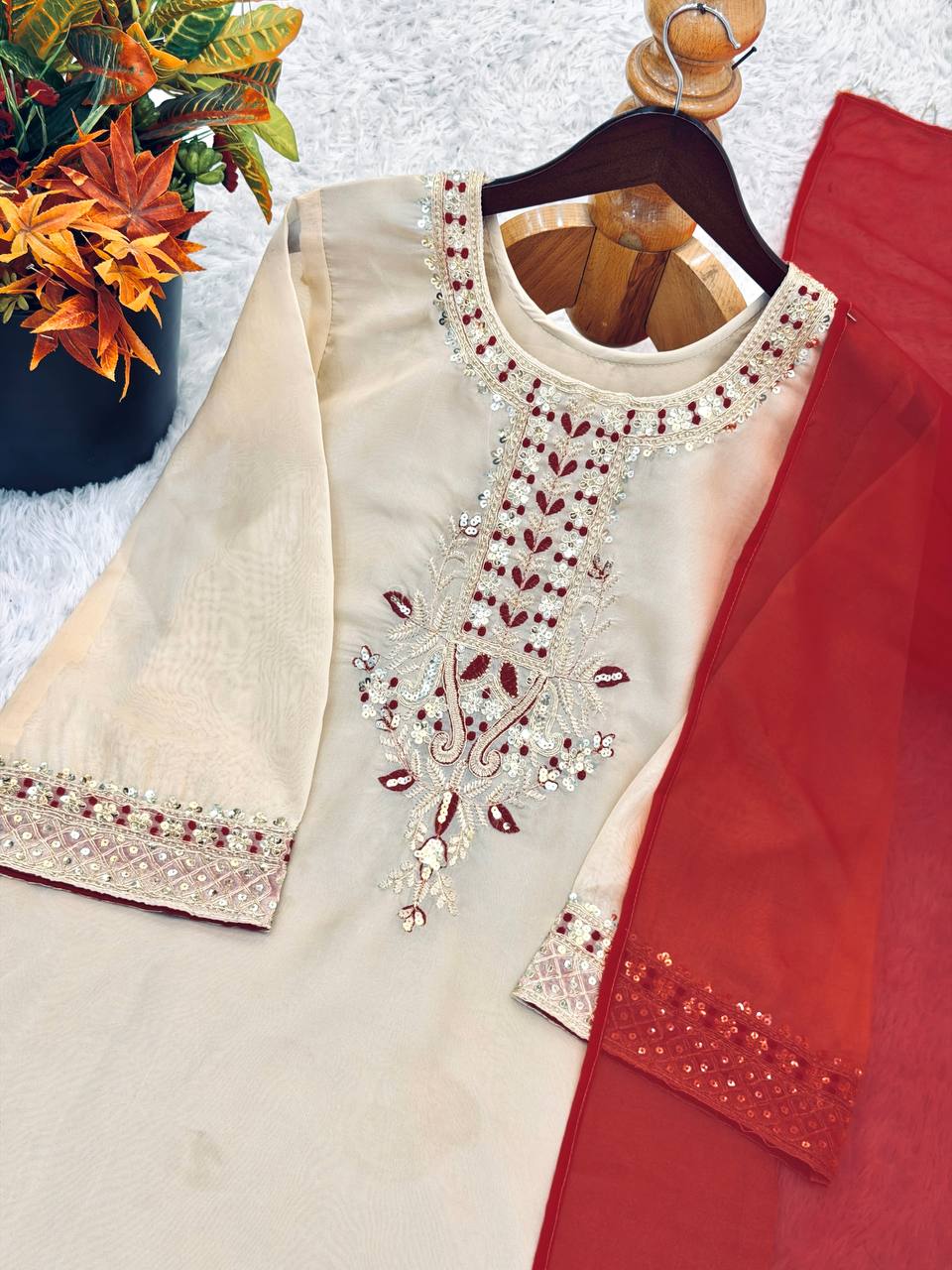 Royal Farshi Pant Ensemble with Soft Digital Print Dupatta