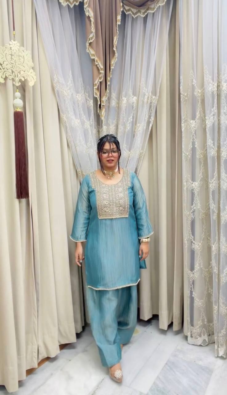 Zariya Noor Designer Heavy Crunchy Silk Thread Embroidered Farshi Suit Set with Lace Border Dupatta