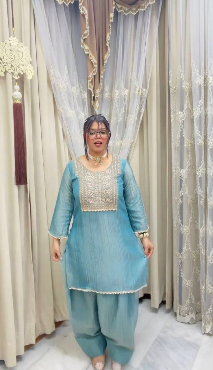 Zariya Noor Designer Heavy Crunchy Silk Thread Embroidered Farshi Suit Set with Lace Border Dupatta