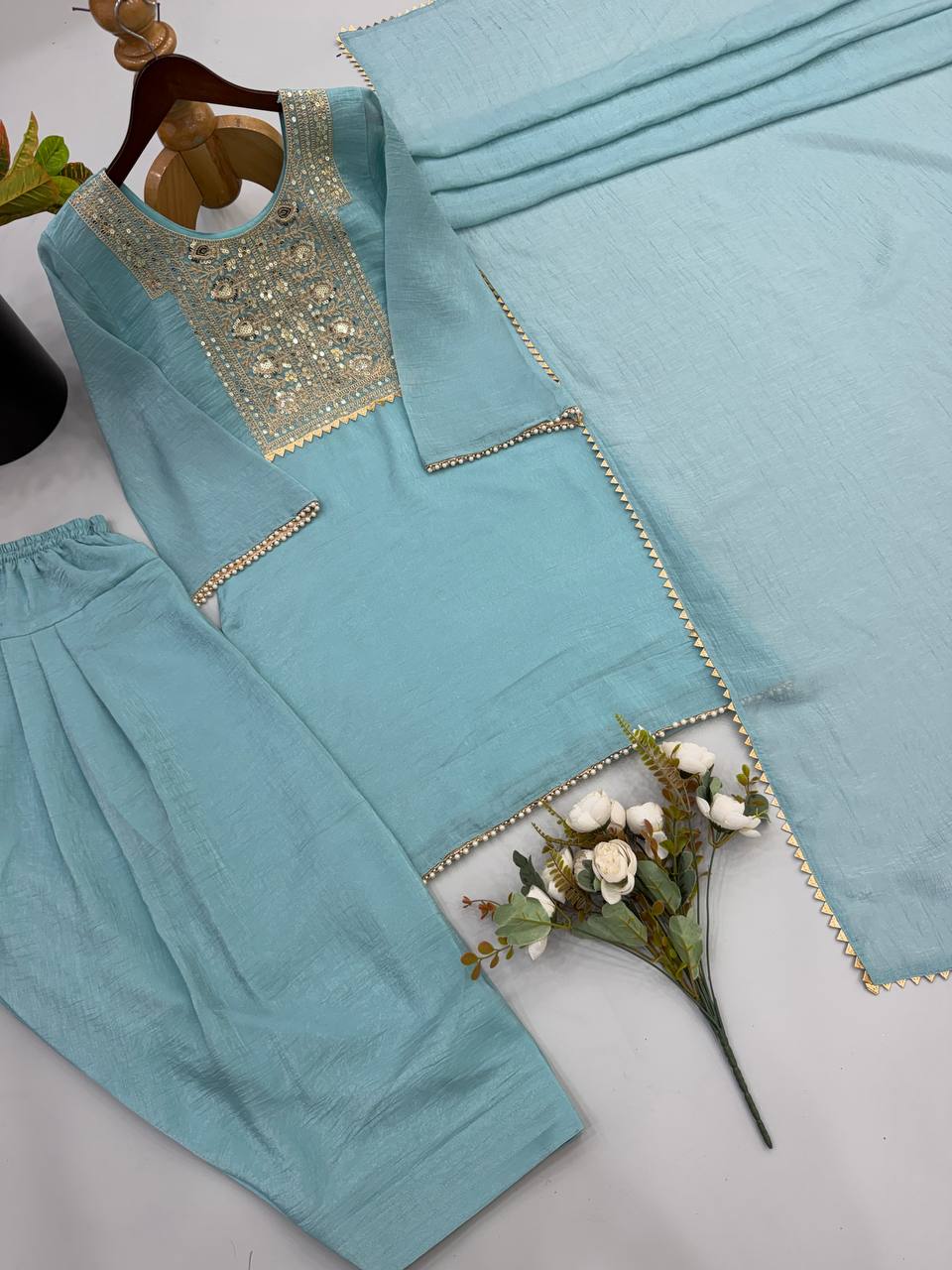 Zariya Noor Designer Heavy Crunchy Silk Thread Embroidered Farshi Suit Set with Lace Border Dupatta