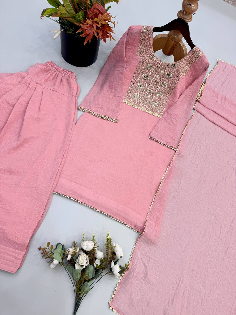 Zariya Noor Designer Heavy Crunchy Silk Thread Embroidered Farshi Suit Set with Lace Border Dupatta