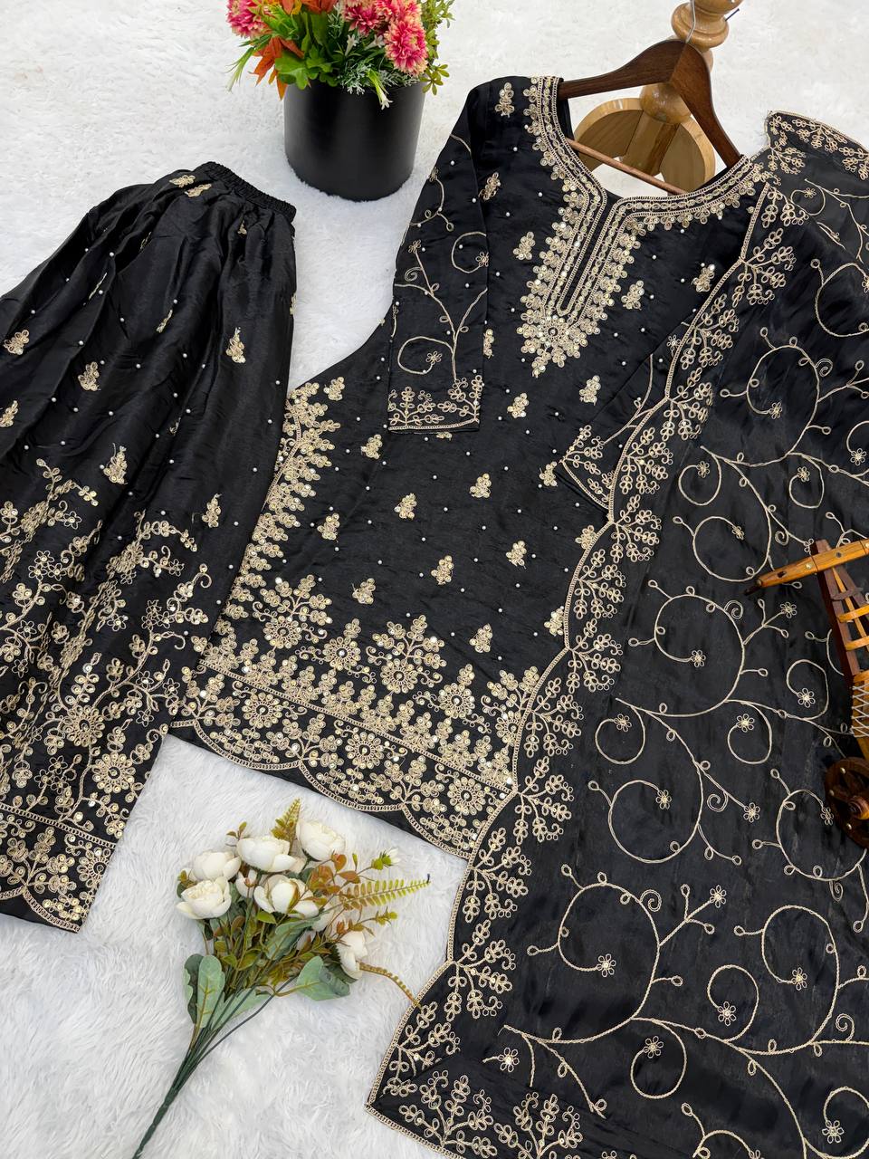 Trending Mom Daughter Matching Outfit with Festive Glamour