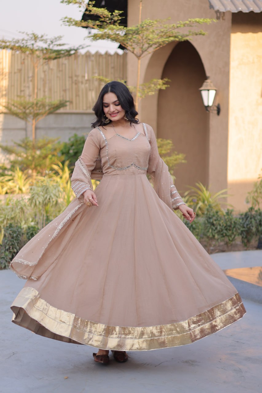 Women's Silver Crunchy Mirror Lace Kali Gown with Dupatta Full Sleeve Party Wear Anarkali Dress