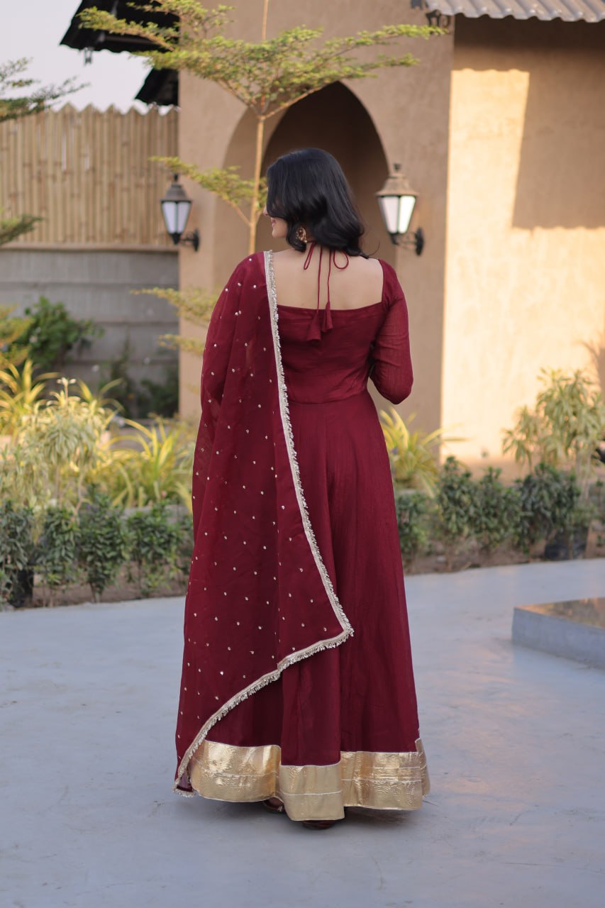 Women's Silver Crunchy Mirror Lace Kali Gown with Dupatta Full Sleeve Party Wear Anarkali Dress