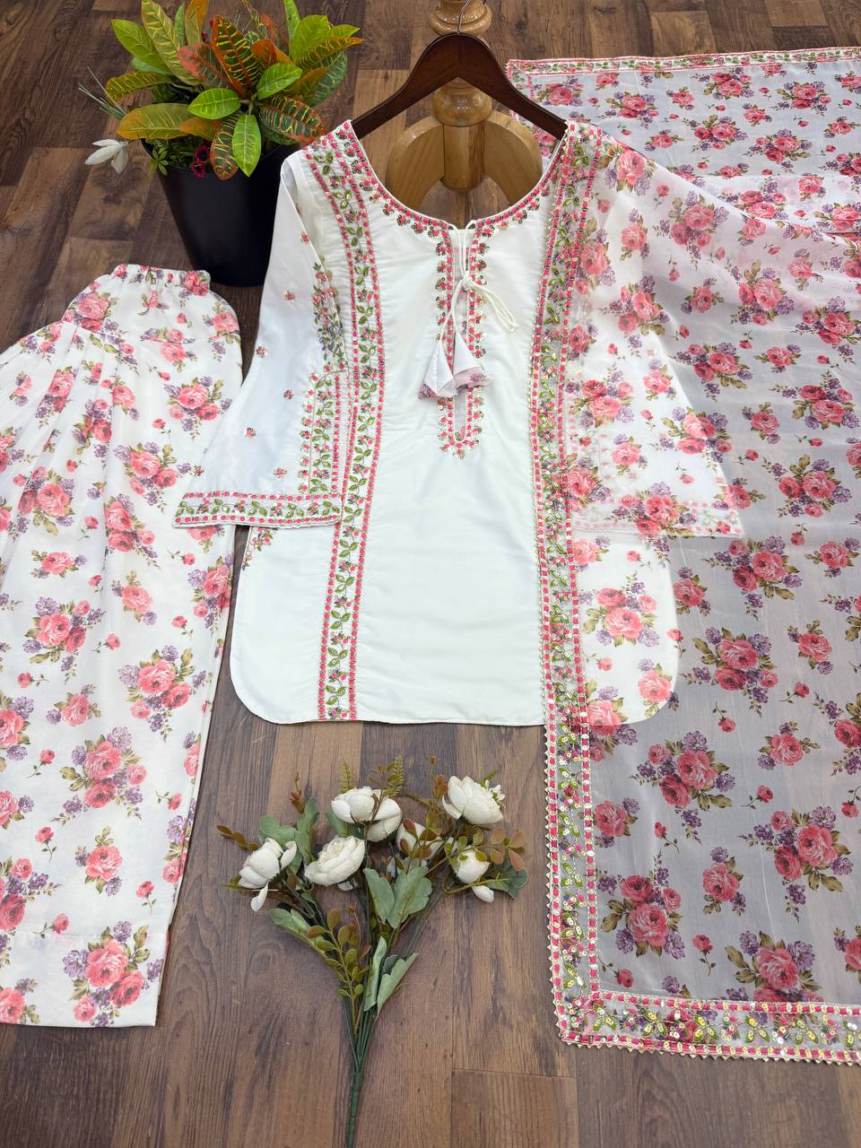 Meherzaa Designer Natural Crepe Embroidered Kurta with Digital Print Farshi Pant & Faux Georgette Dupatta