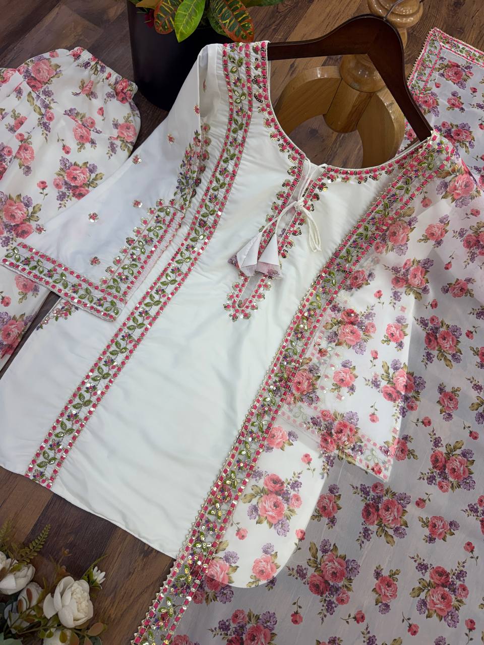 Meherzaa Designer Natural Crepe Embroidered Kurta with Digital Print Farshi Pant & Faux Georgette Dupatta