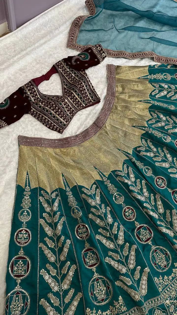 photo_2025-11-22_18-40-06
