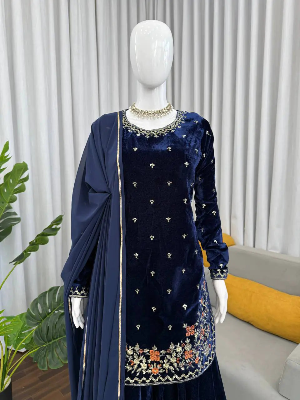photo_2025-11-22_19-03-42