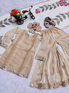 6302811112306577308_121