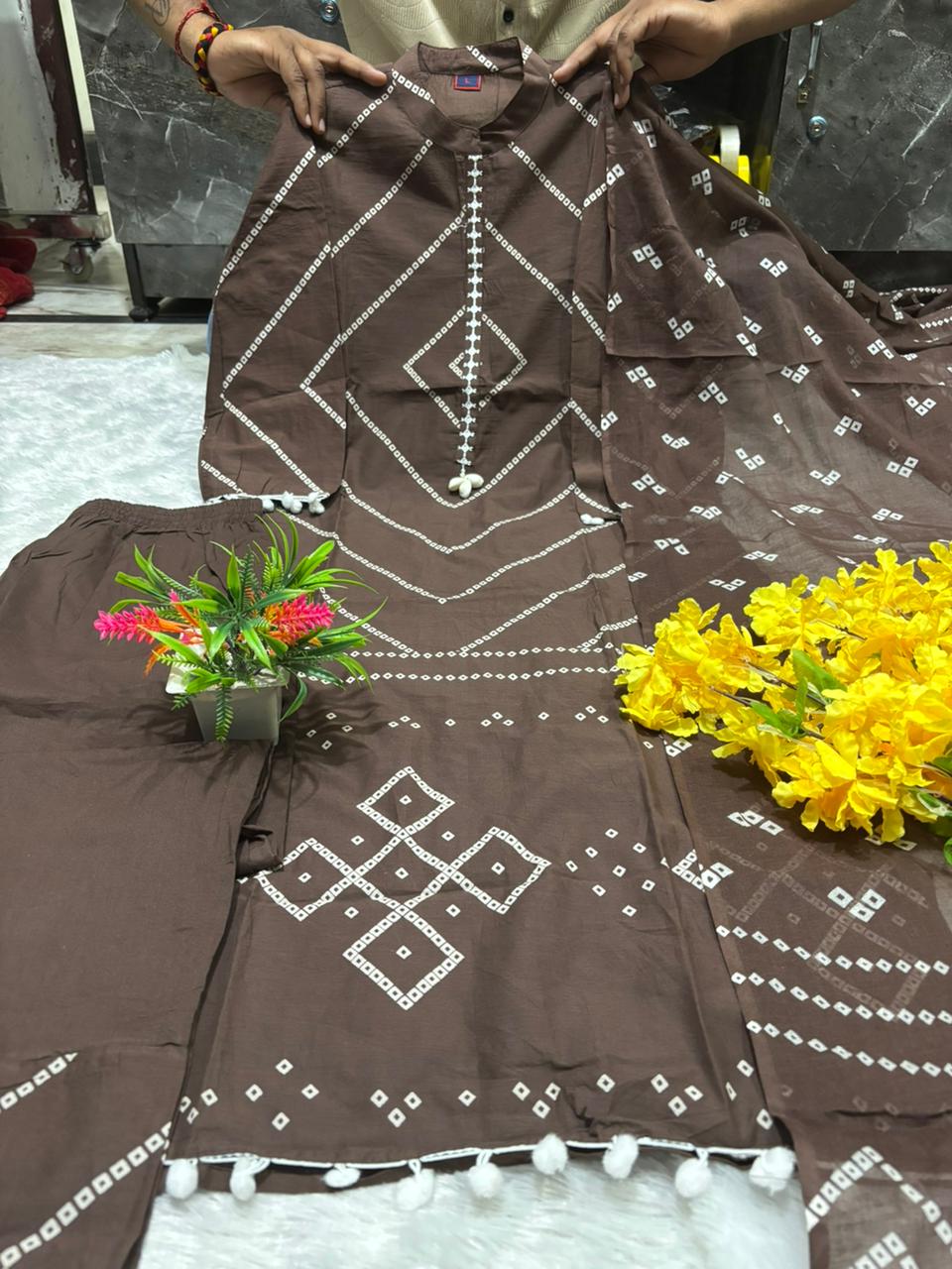 Ishika Cotton Bandhani Print Kurti with Pant & Mulmal Dupatta