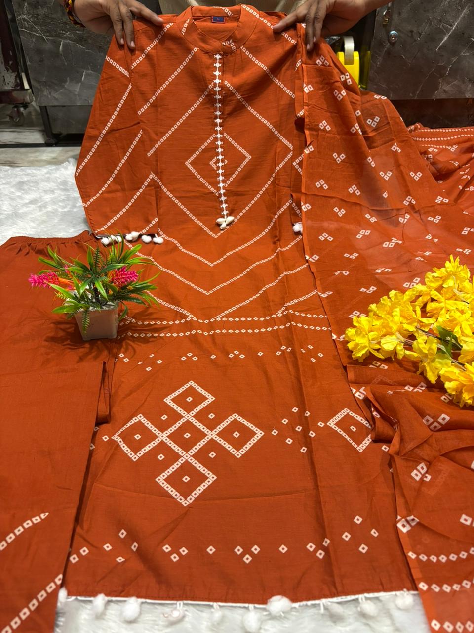 Ishika Cotton Bandhani Print Kurti with Pant & Mulmal Dupatta