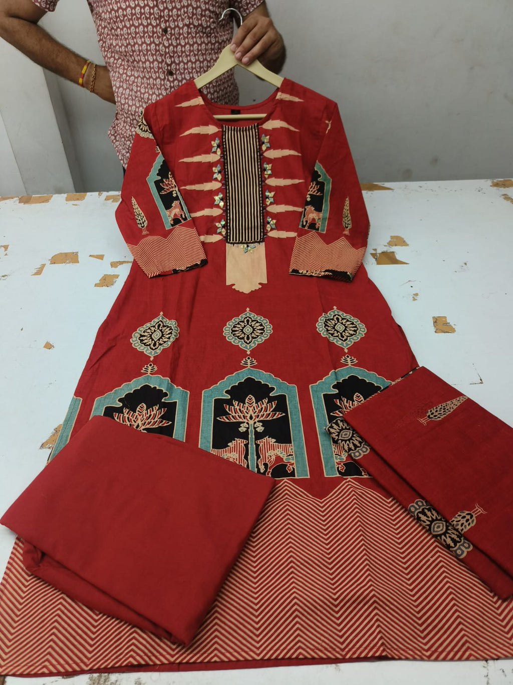Vihana Cotton Embroidered Kurti with Pant & Dupatta