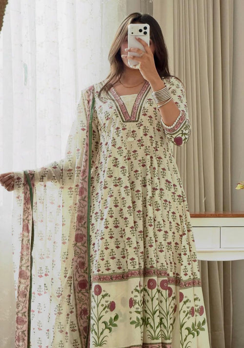 Anvitha Cotton Hand Work Kurti Set with Malmal Dupatta