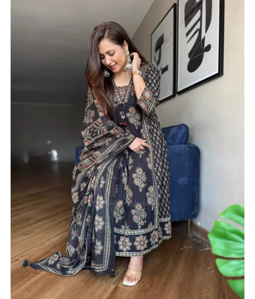 Vaidehi Floral A-Line Cotton Kurti with Pant & Dupatta