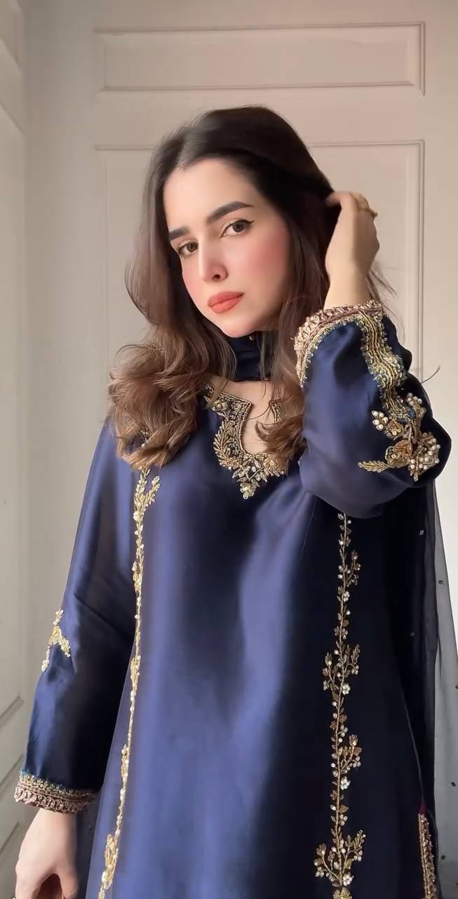 Aarohi Natural Crepe Silk Moti Hand Work Embroidered Farshi Salwar Suit with Organza Dupatta