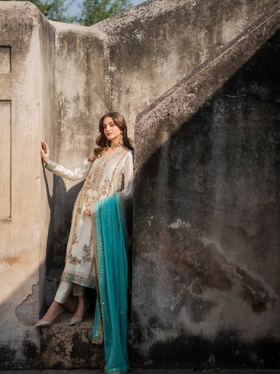 Vyomika Jimmy Choo Embroidered & Moti Work Kurti Plazzo Set with Dupatta