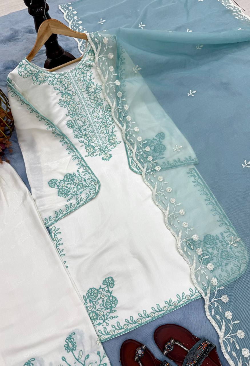 Aabheri Roman Glass Thread Embroidered Kurti Plazzo Set with Organza Dupatta