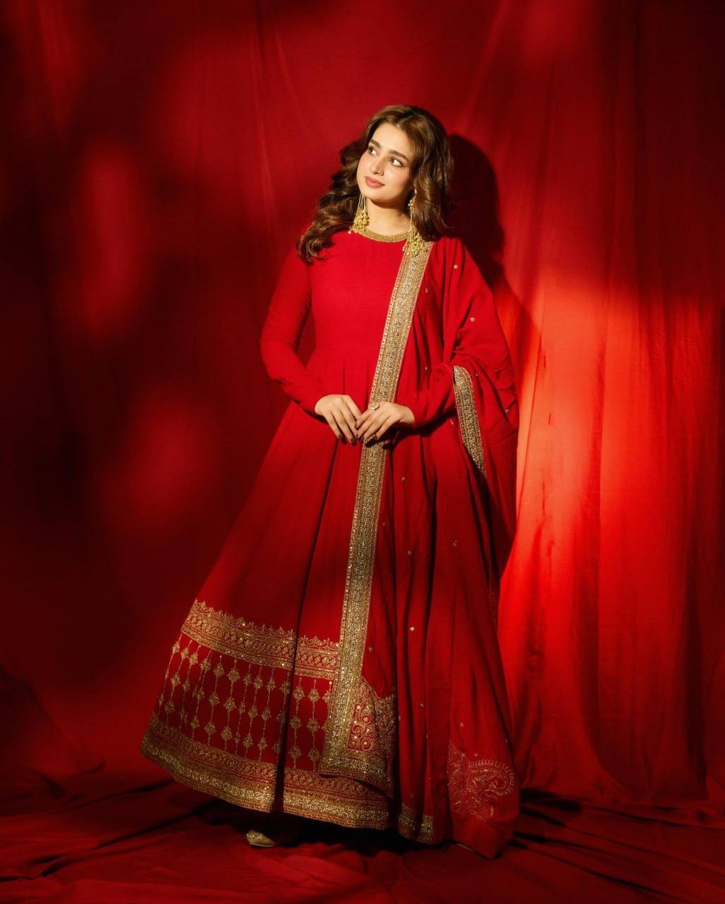 Manjari Vichitra Silk Thread & Sequins Embroidered Gown with Pant & Dupatta