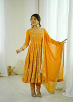 Chandni Raaz Anarkalis with 4.5 Meter Flair and Chudidar
