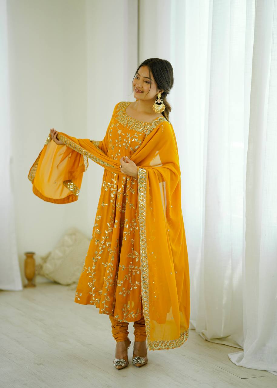 Chandni Raaz Anarkalis with 4.5 Meter Flair and Chudidar