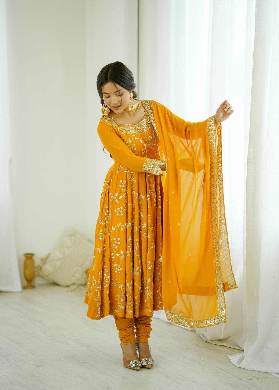 Chandni Raaz Anarkalis with 4.5 Meter Flair and Chudidar