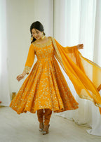 Chandni Raaz Anarkalis with 4.5 Meter Flair and Chudidar