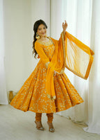 Chandni Raaz Anarkalis with 4.5 Meter Flair and Chudidar