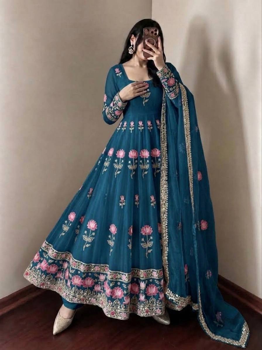 Aarzoo Fendy Silk Sequin Embroidered Bridesmaids Gown Set
