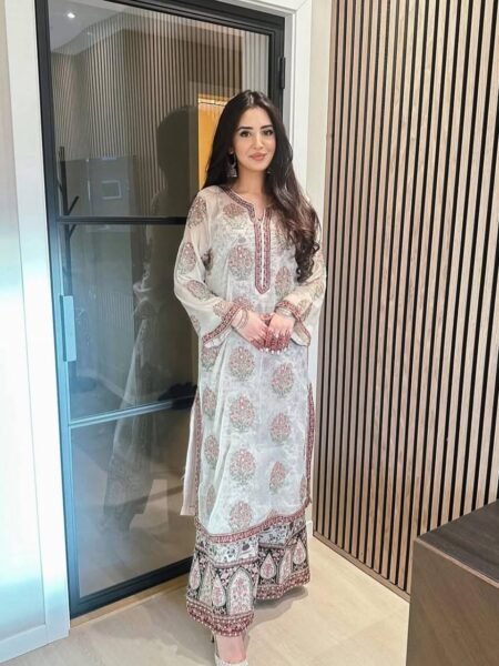 Georgette Pakistani Style Digital Printed Embroidered Kurta Palazzo Set for Occasions