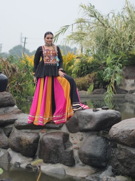 Exquisite Gotta-Patti Lehenga & Kurta for Navratri | Traditional Kutchi Gamthi Design