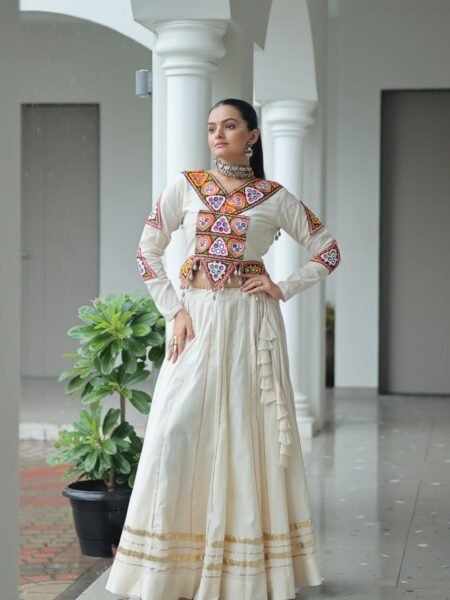 Navratari Special Cotton Gota-Patti Lehenga & Top with Kutchi Gamthi Work