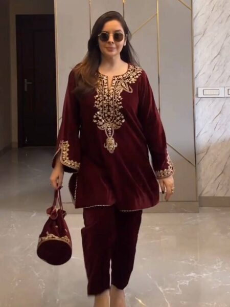 Zoya Maroon Viscose Velvet Heavy Embroidery Kurta & Bottom